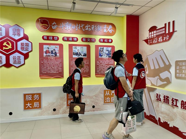 太阳成集团学子赴新疆开展暑期“三下乡”社会实践_fororder_图片2